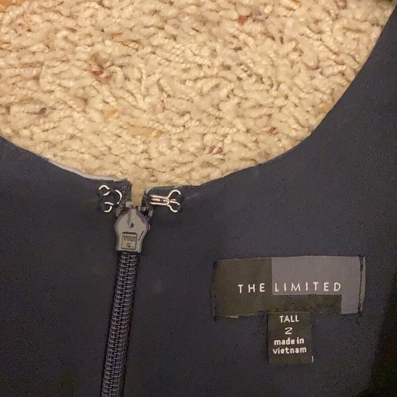 The limited abstract print shift dress - Picture 4 of 4